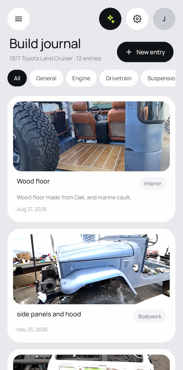 BuildLog build journal: entries for the oak wood floor and the repainted side panels and hood
